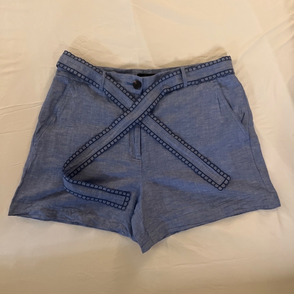 Ann Taylor Blue Linen Blend Scalloped Trim Belted Shorts Size 10 Chambray